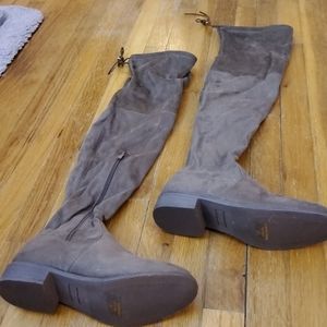 Knee high brown suede boots NIB